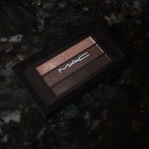 MAC eyeshadow pallet